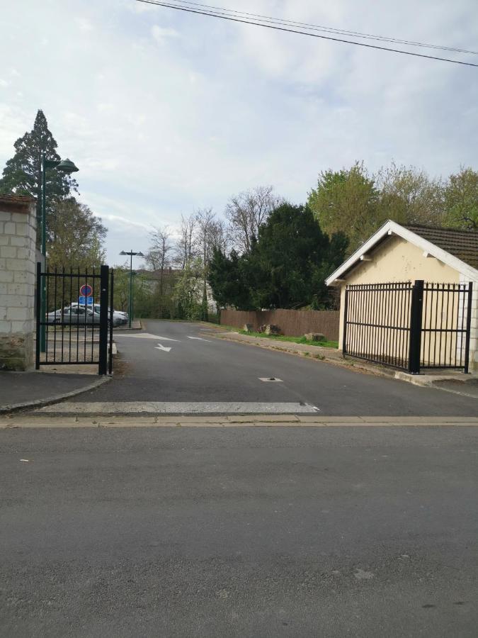 Le Clos du Lys Châlons-en-Champagne Extérieur photo